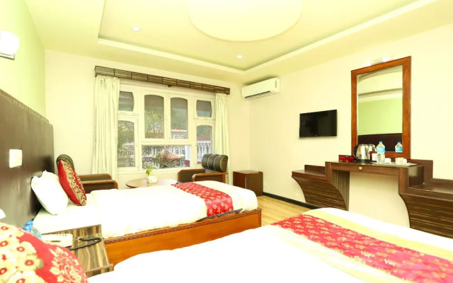 OYO 502 Avocado Orchid Resort