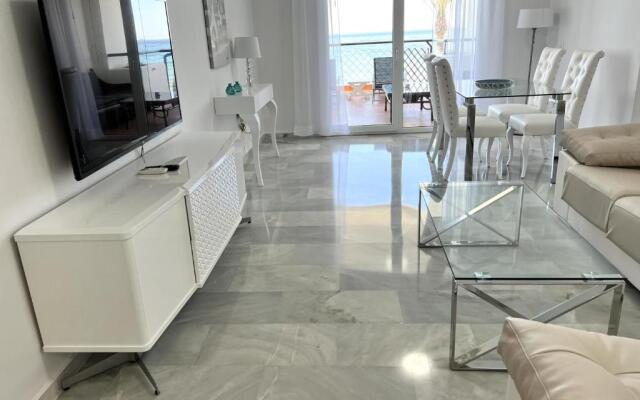 MI CAPRICHO 171 BEACHFRONT APARTMENT In The COSTA DEL SOL