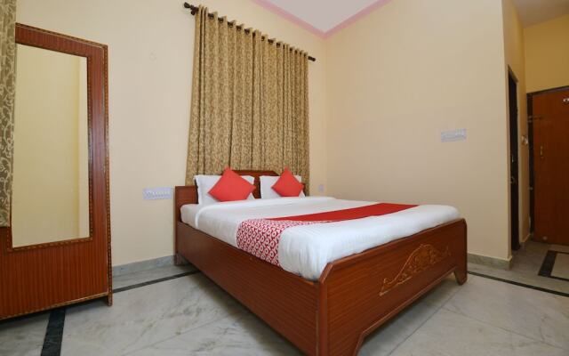 OYO 18830 Hotel Rampur Haveli