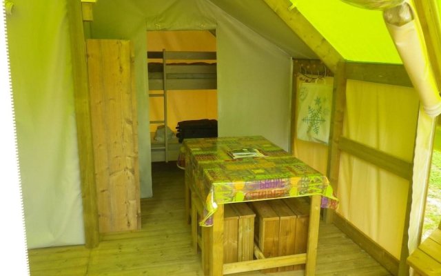 Camping Les Poutiroux - Tente Lodge