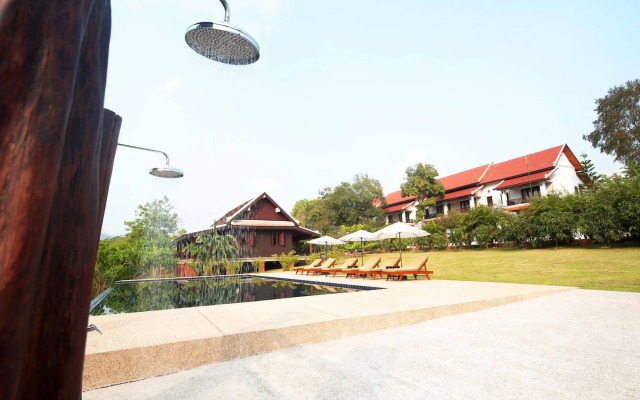 Nam Ou Riverside Hotel & Resort