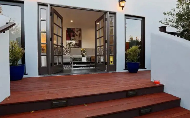 The Luxurious West Hollywood Casa