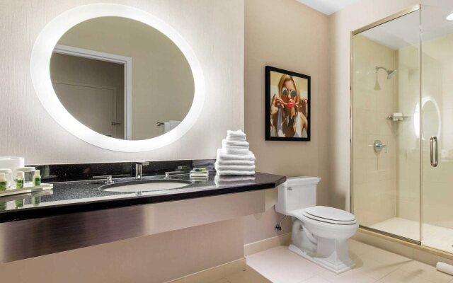 The Chicago Hotel Collection Magnificent Mile Hotel & Suites 