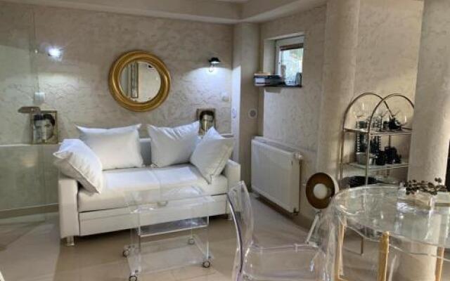 Hollywood Studio Apartments " Traum Fabrik "