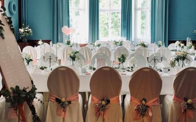 Schloss Teutschenthal