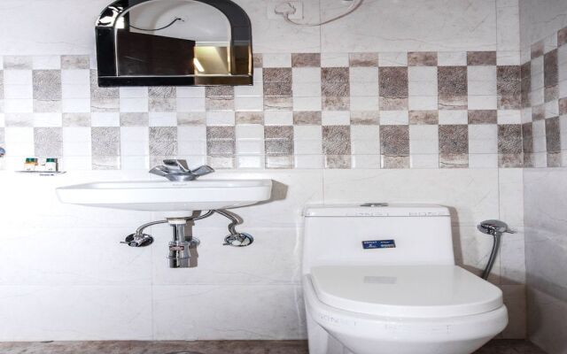 OYO 14891 Madhav Villa