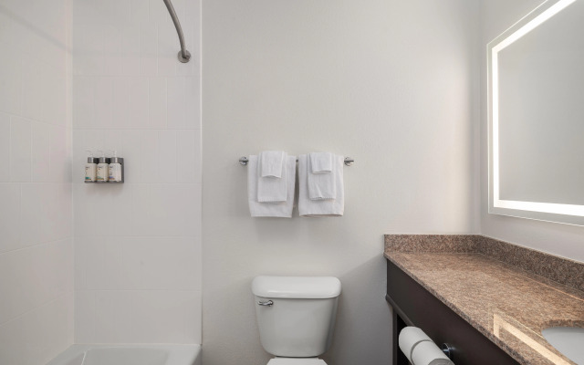 Garner Hotel Paducah West by IHG