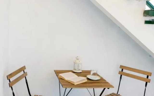 2 Bedroom Condo 02136063 by HomeRez