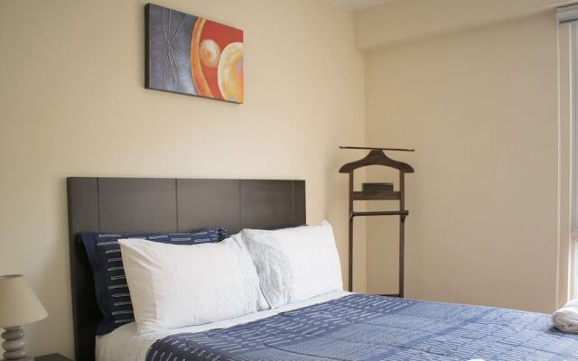 Hotel Luxstone Executive Suites