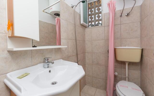 Anna Apartment