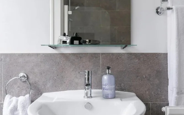 Chic 1 Bedroom Apartment in Bloomsbury
