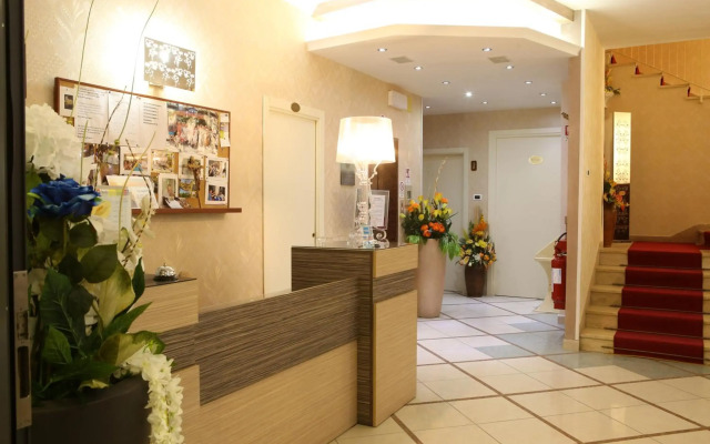 Hotel Busignani