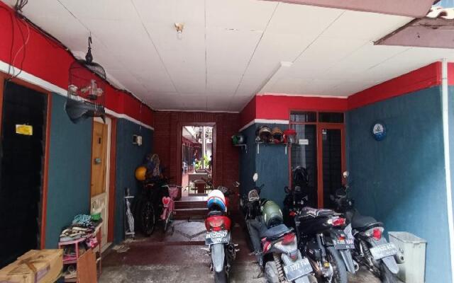 OYO 91341 D'phoenix Anggrek Syariah Residence