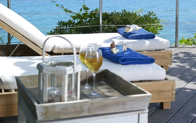Paradisso Beach Villas