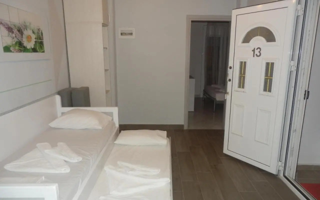Zephyros Family Apartments 1