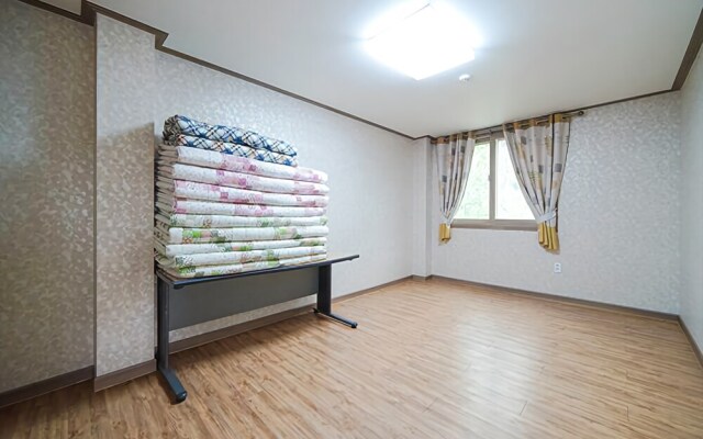 Yeoju Midmi Pension