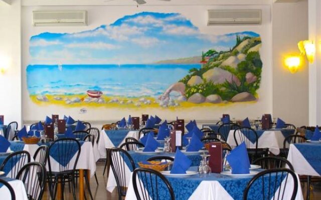 Hotel Holiday