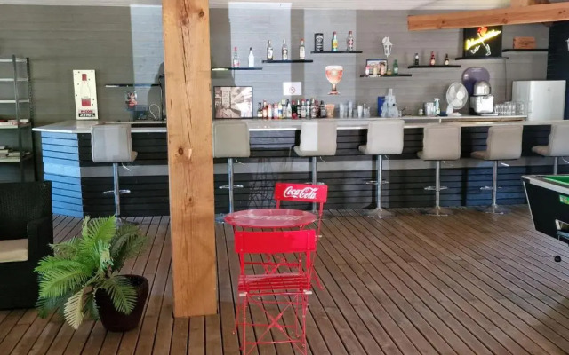 Grand Mobile home dans camping