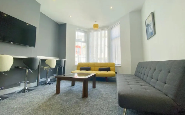 Chelsea Suite Sasco Apartments