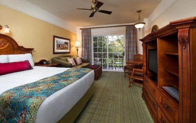 Disney's Saratoga Springs Resort & Spa 