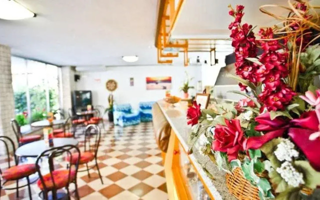 Hotel Atis