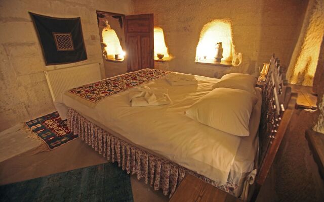 Tulip Cave Suites