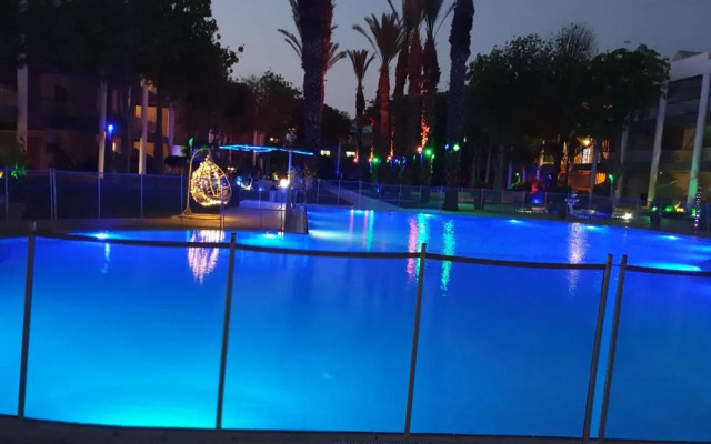 רויאל פארק1