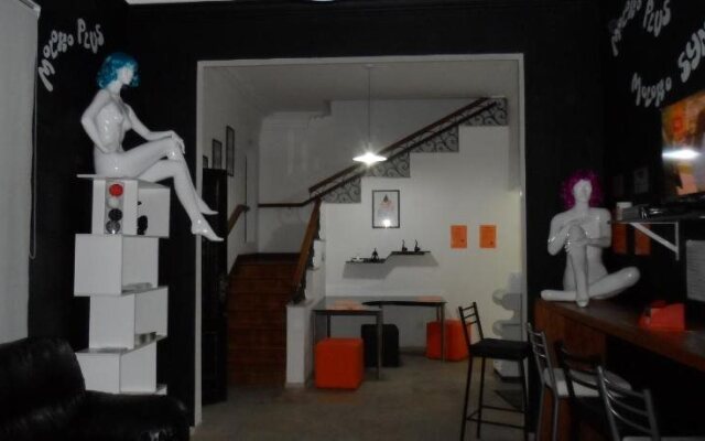 Laranja Mecânica Hostel & Pousada