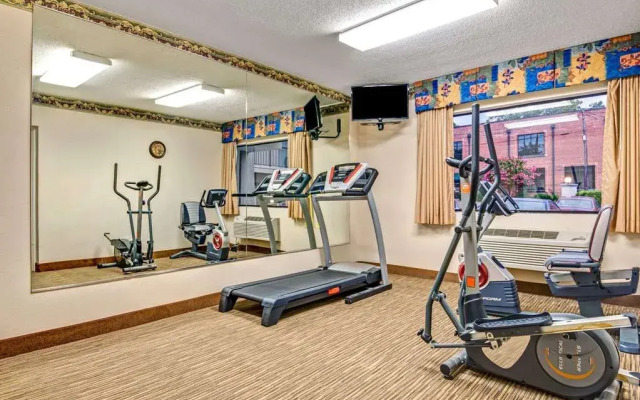 Days Inn - Raleigh Downtown