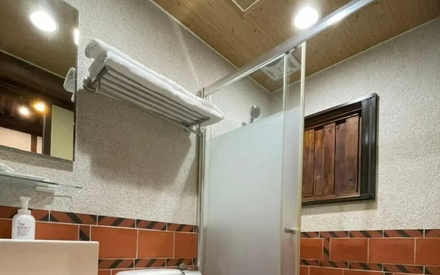 Guning Xiexinyuan Historical Inn