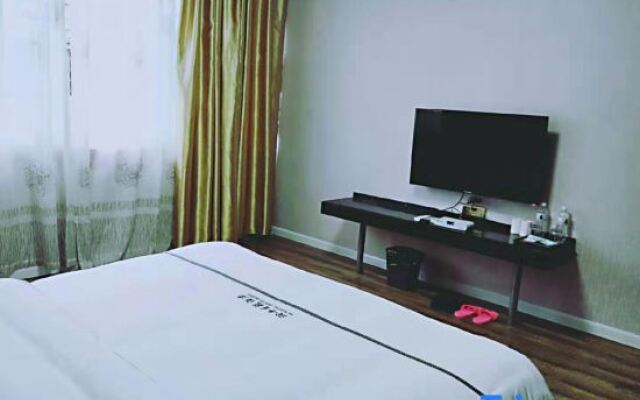 Runfeng Hotel Sandu