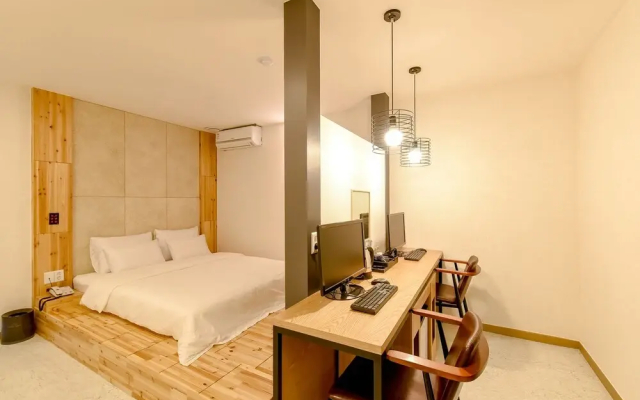 Ansan Vant Hotel