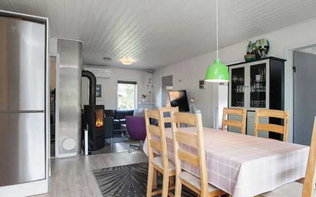 6 Person Holiday Home in Blavand