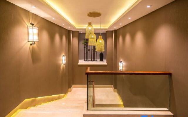 Yijiangdong Boutique Hotel.