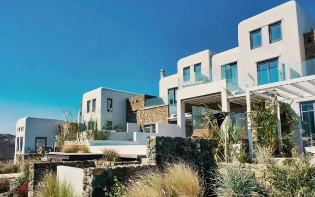 Semeli Coast Mykonos, Curio Collection by Hilton