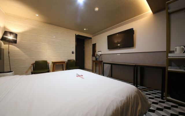 Z Hotel