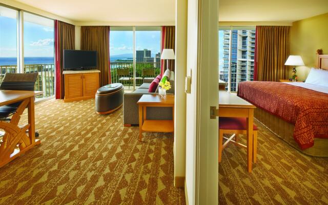 Embassy Suites by Hilton Waikiki Beach Walk