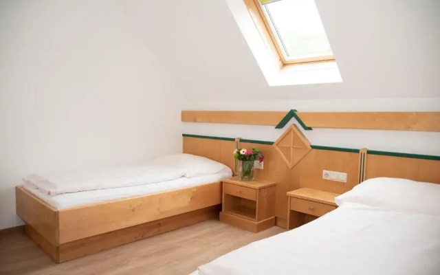 Hotel Weinberghof & Weingut Lagler