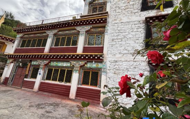 Modu Shanzhuang Hotel