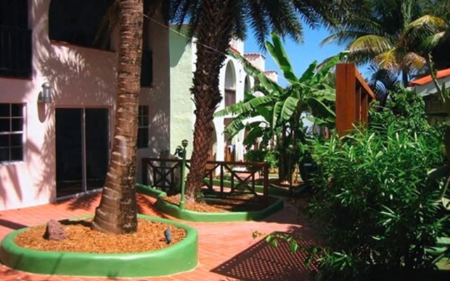 Northshore Seaside Suites