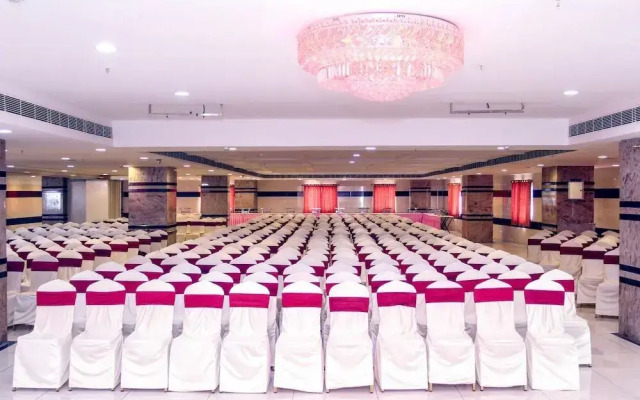 Bhadras Grand by OYO Rooms