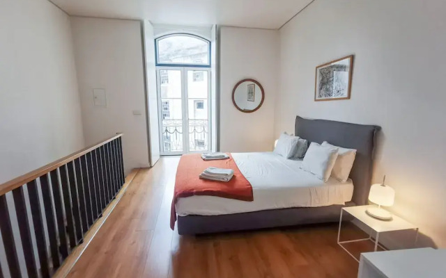 Fanqueiros Apartment