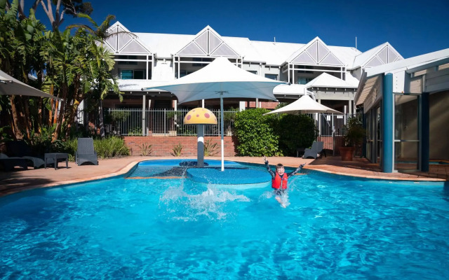 Broadwater Resort Como