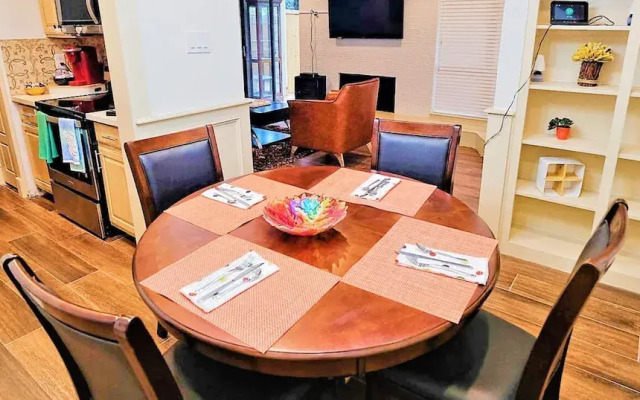 3Bdrm 2Bath 3Beds - 2 Story Condo