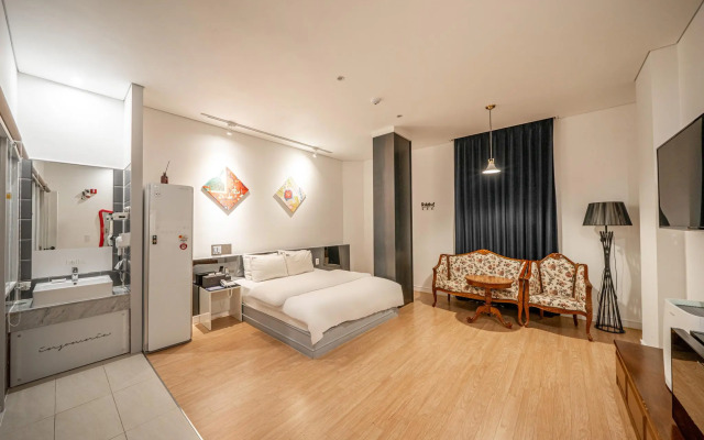 Hotel Insomnia