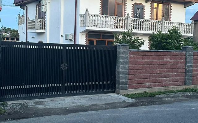 Sukhum T&H Guest House