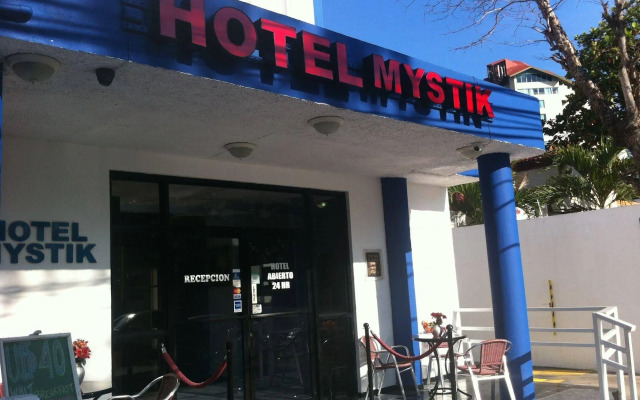 Hotel Mystik