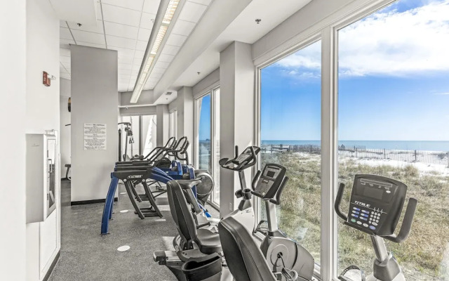 Lighthouse Condos by Hosteeva