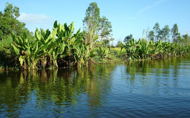 Apartment with 2 Bedrooms in Toamasina, with Terrace - 100 M From the Beach