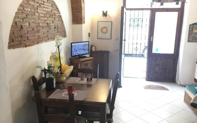 New Maria's House Livorno. Il Cisternone